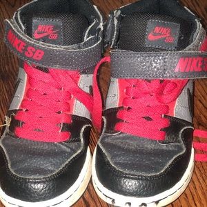 Nike Morgan Mid Basketball Sneakers Youth